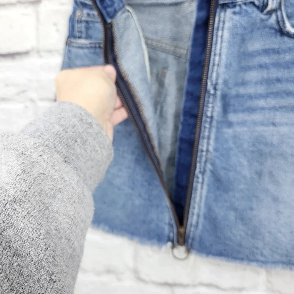 WE THE FREE Denim Zip It Up Front Mini Skirt Sz 25 Free People
